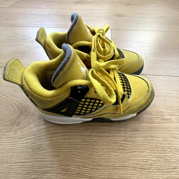 Air Jordan 4 Yellow Color, Baby/Toddler Sneakers Size 9C - Picture 4 of 16